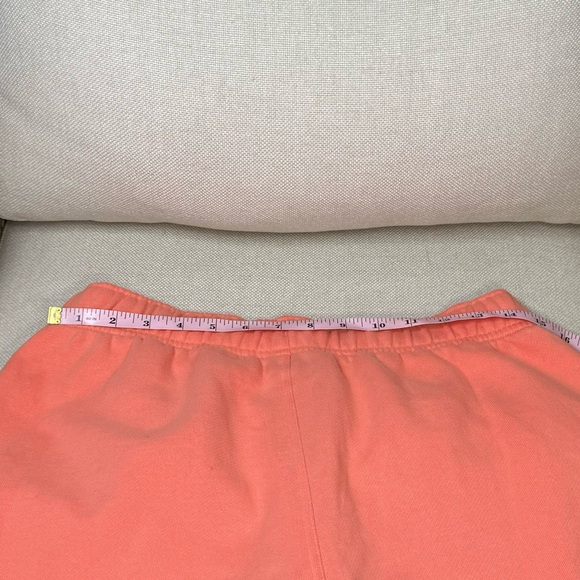 Lululemon Scuba Mid-Rise Oversized Jogger *Regular 27" - Picture 6 of 6